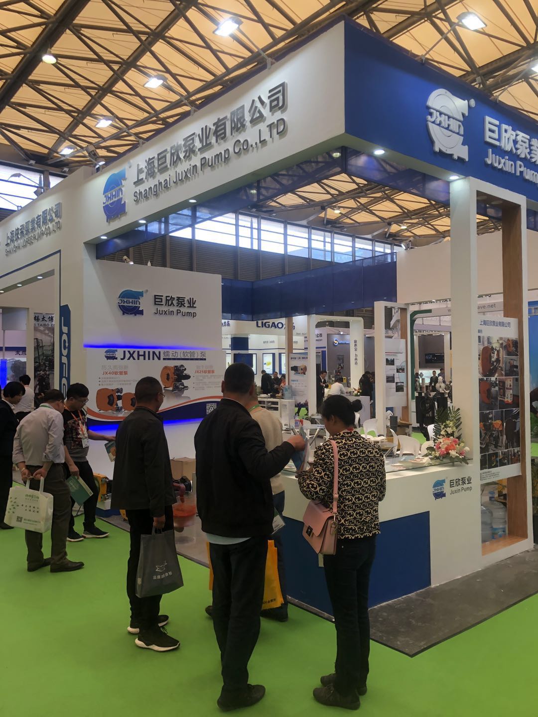 1556949196527842.jpg eff96bea69bd922452af50308e0a65b.jpg